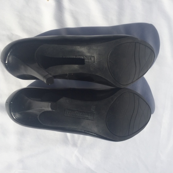 Black Comfort Plus Pumps - Picture 3 of 6
